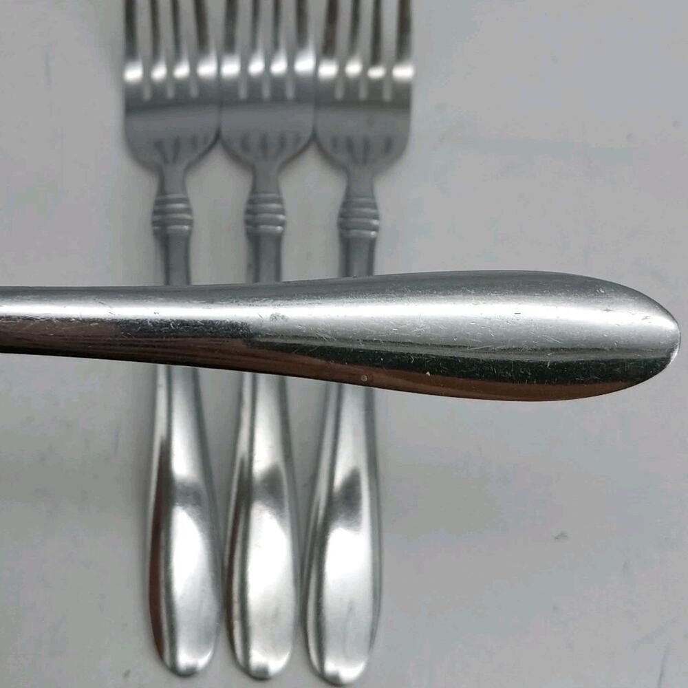4X DF Oneida Banbury Pattern Stainless Steel Flatware Dinner Forks
